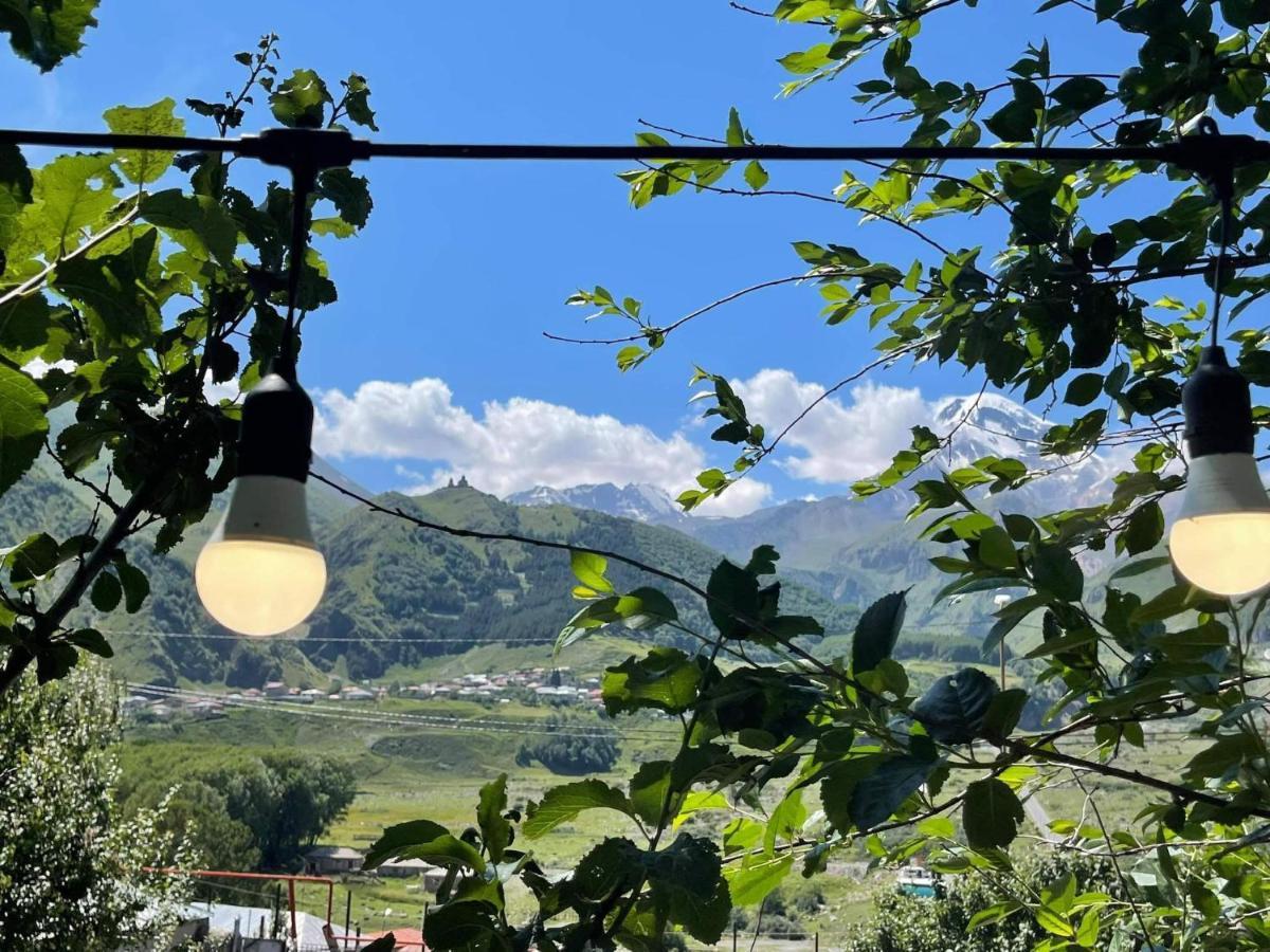 Hotel Axien Kazbegi Eksteriør billede