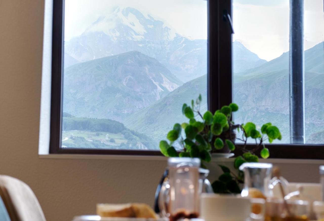 Hotel Axien Kazbegi Eksteriør billede