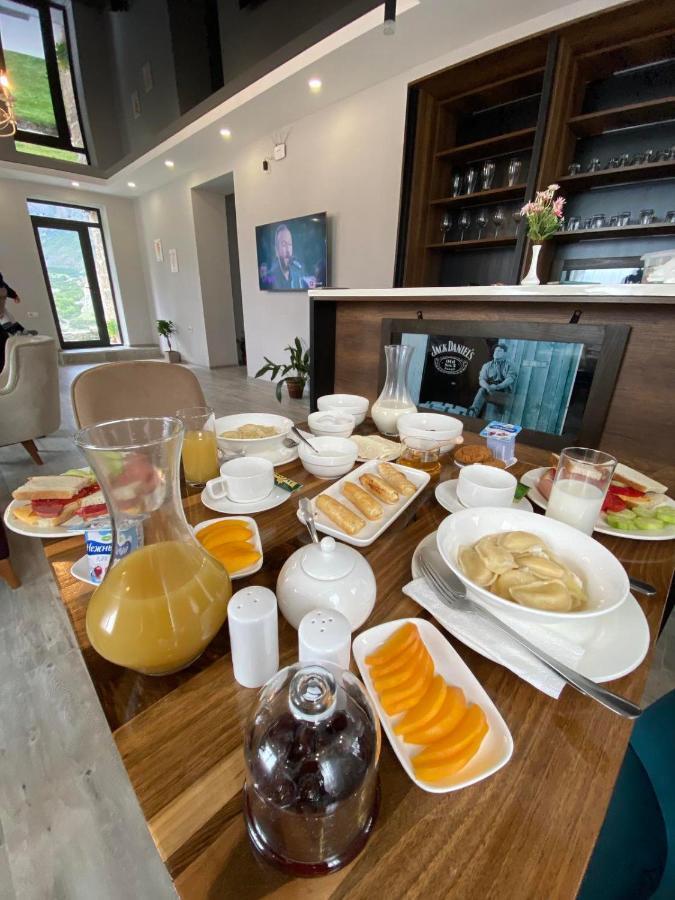 Hotel Axien Kazbegi Eksteriør billede