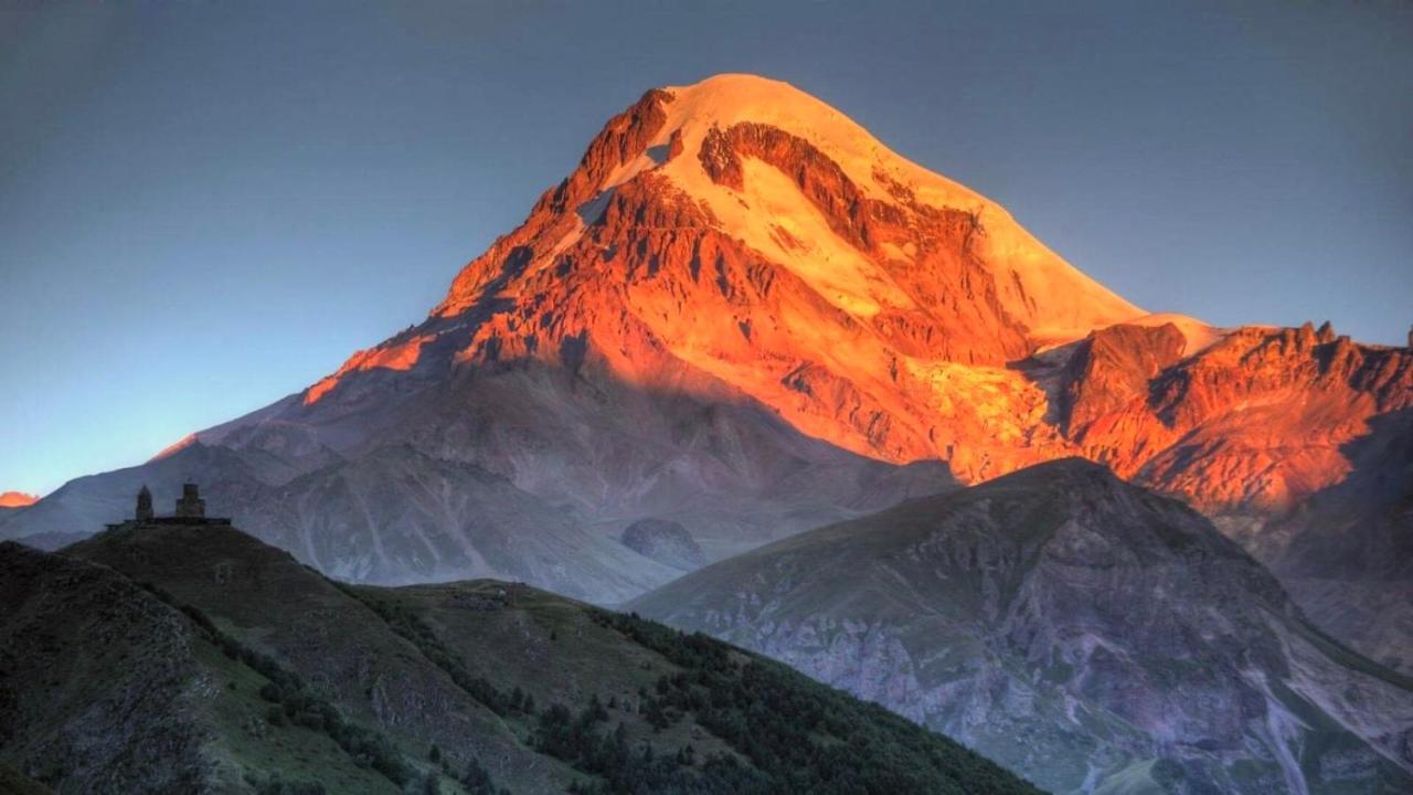 Hotel Axien Kazbegi Eksteriør billede