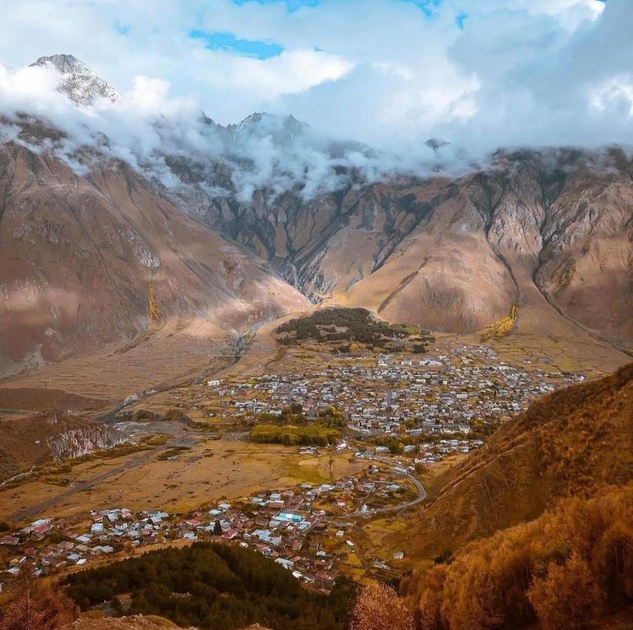 Hotel Axien Kazbegi Eksteriør billede