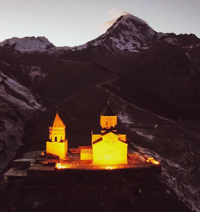 Hotel Axien Kazbegi Eksteriør billede