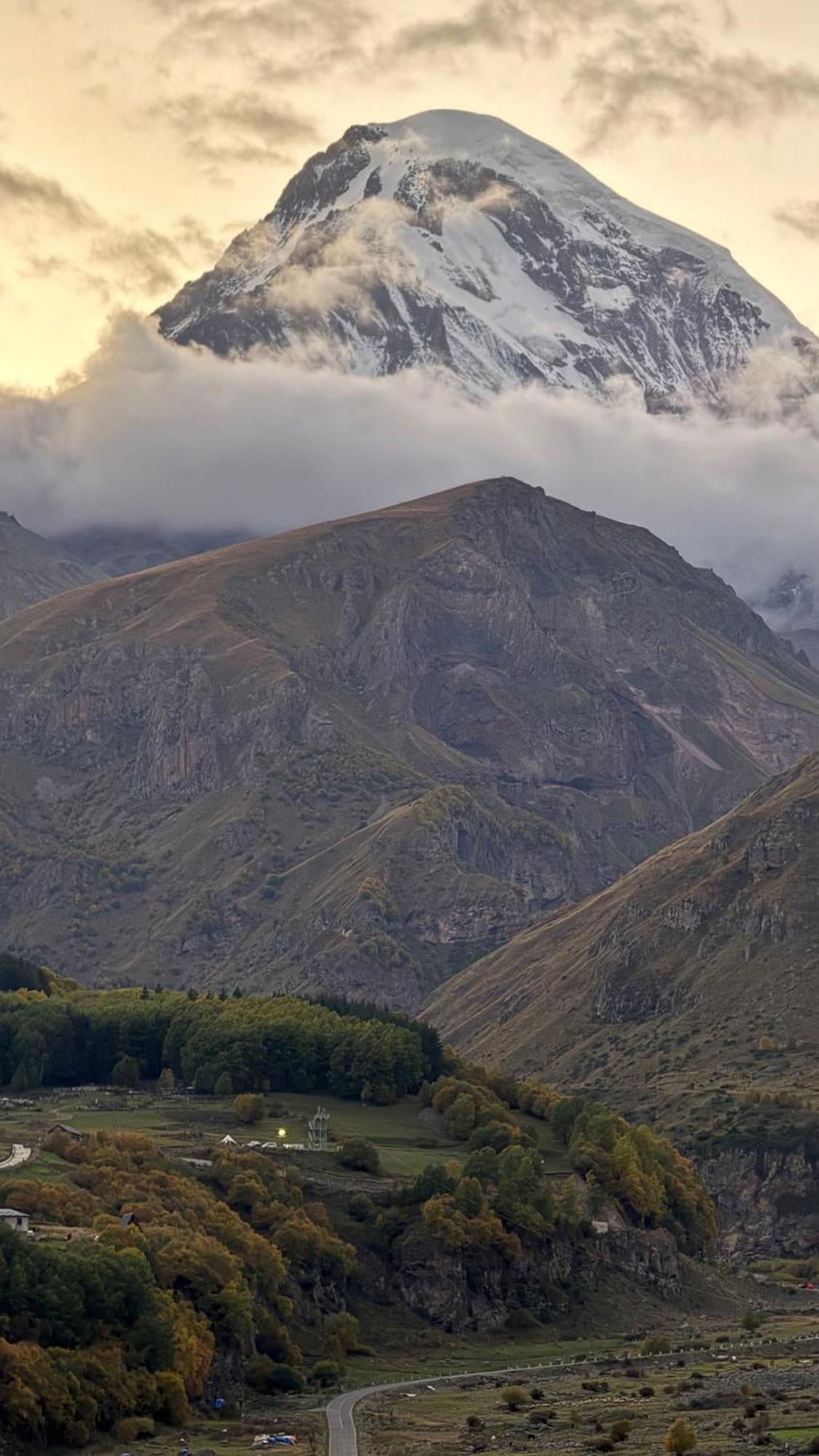 Hotel Axien Kazbegi Eksteriør billede